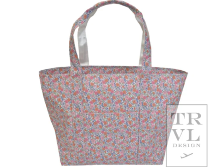 Jumbo Travel Tote in Garden Floral Sale